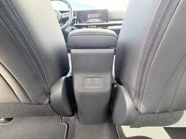 Photo of 2026 Super Black Nissan Kicks
