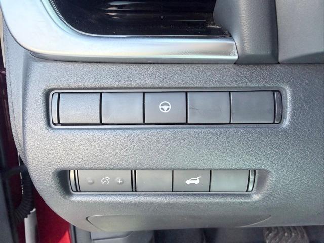 Photo of 2022 Scarlet Ember Nissan Rogue