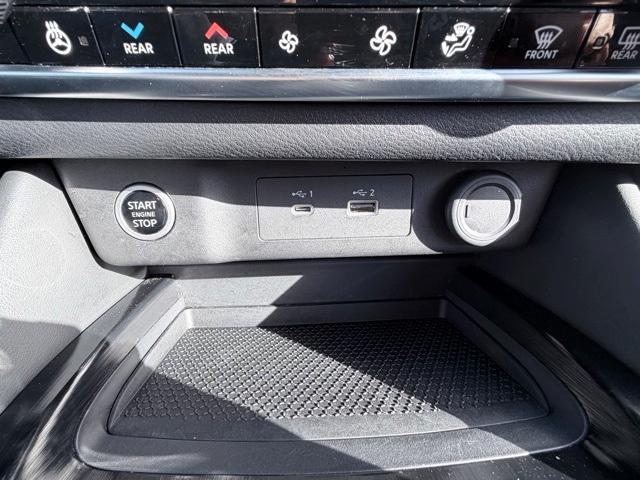 Photo of 2022 Scarlet Ember Nissan Rogue