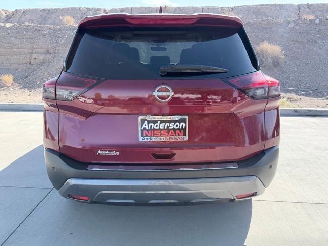 Photo of 2022 Scarlet Ember Nissan Rogue