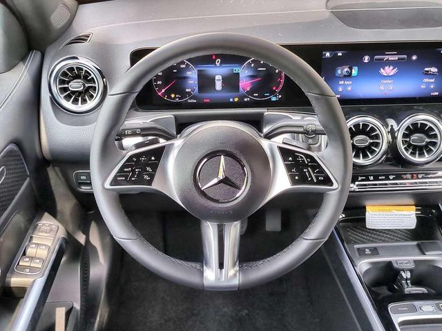 Photo of 2025 Black Mercedes-Benz GLB 250