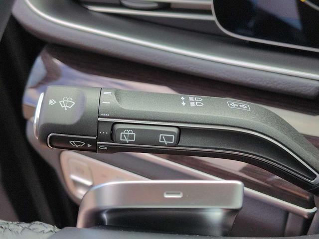 Photo of 2025 Black Mercedes-Benz GLE 350