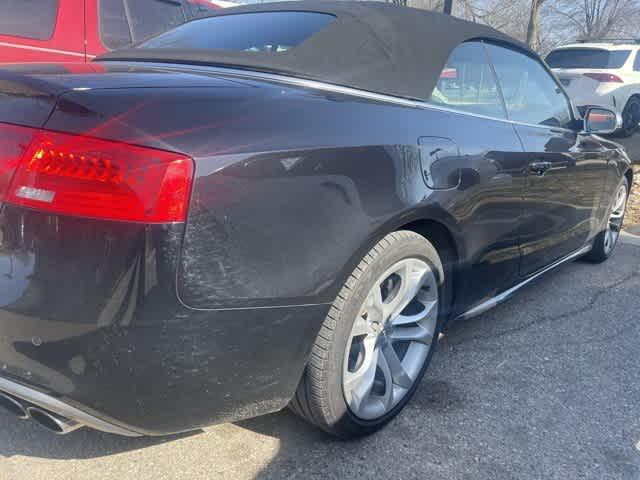 Photo of 2013 Phantom Black Pearl Audi S5