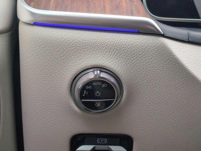 Photo of 2025 Polar White Mercedes-Benz GLC 300