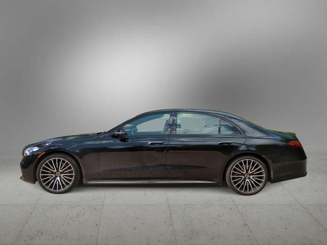 Photo of 2023 Black Mercedes-Benz S-Class