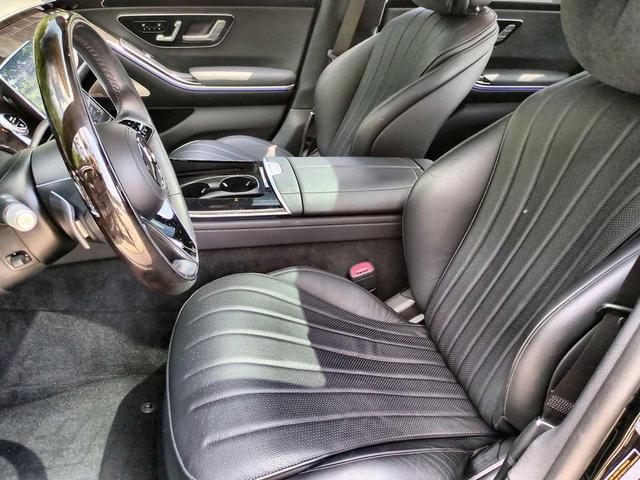 Photo of 2023 Black Mercedes-Benz S-Class