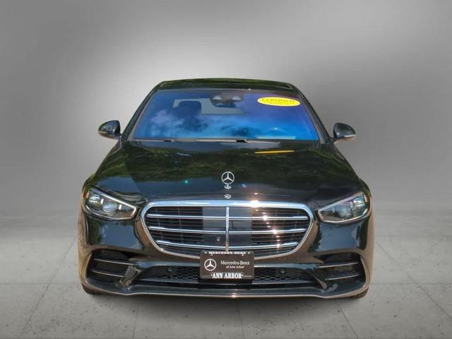 Photo of 2023 Black Mercedes-Benz S-Class