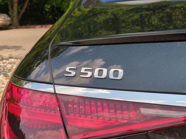 Photo of 2023 Black Mercedes-Benz S-Class