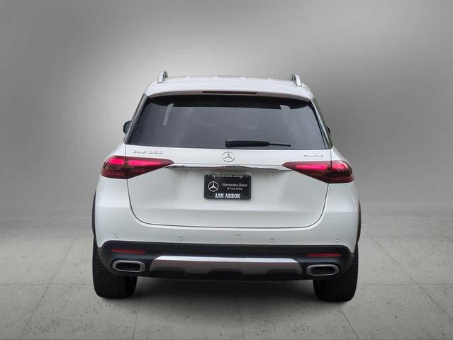 Photo of 2025 Polar White Mercedes-Benz GLE 350