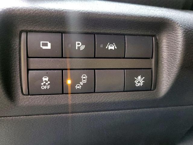 Photo of 2023 Black Nissan Kicks