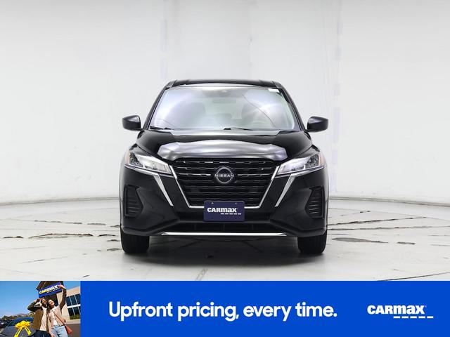 Photo of 2023 Black Nissan Kicks