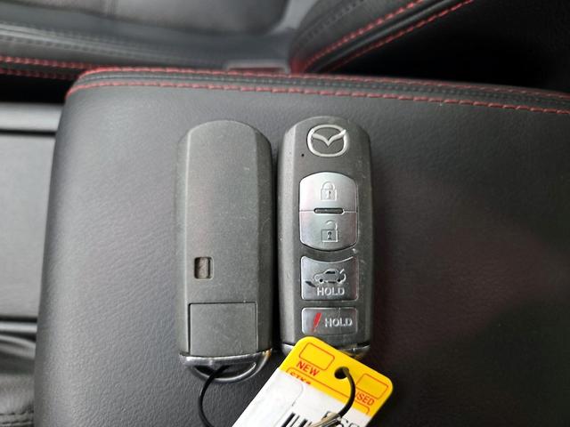 Photo of 2014 Silver Mazda Mazda6