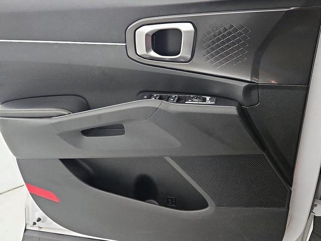 Photo of 2022 White Kia Sorento