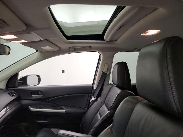 Photo of 2014 White Honda CR-V