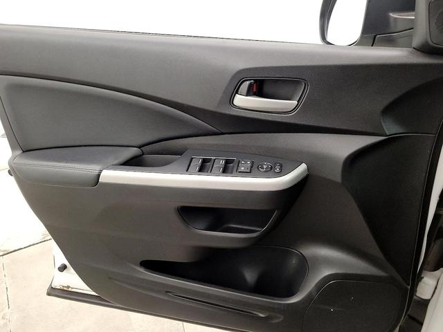 Photo of 2014 White Honda CR-V