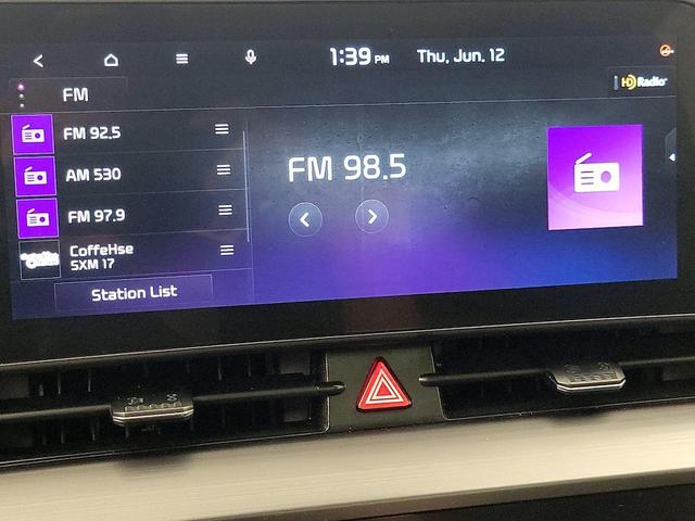 Photo of 2023 Blue Kia Sportage Hybrid
