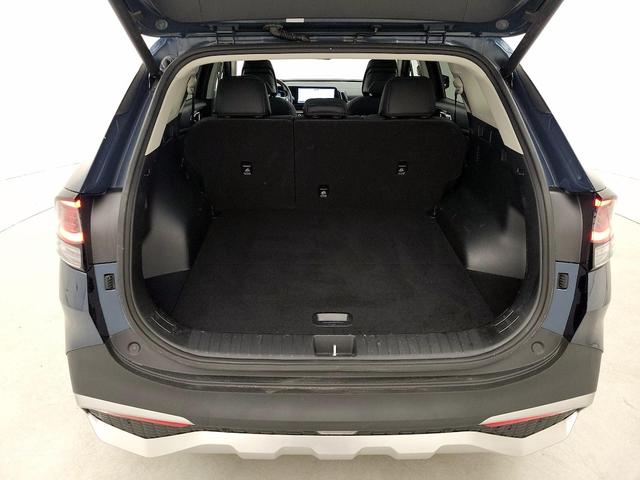 Photo of 2023 Blue Kia Sportage Hybrid