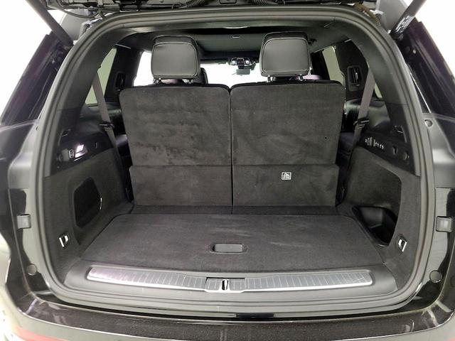 Photo of 2021 Black Jeep Grand Cherokee L
