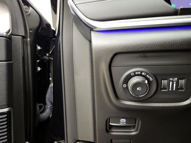 Photo of 2021 Black Jeep Grand Cherokee L
