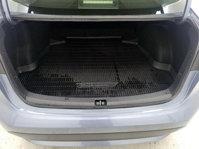 Photo of 2022 Gray Toyota Corolla