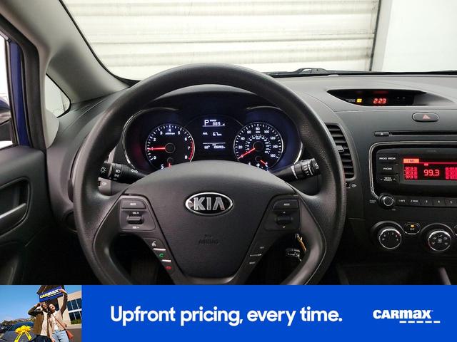 Photo of 2017 Blue Kia Forte