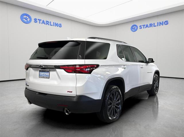 Photo of 2023 Iridescent Pearl Tricoat Chevrolet Traverse