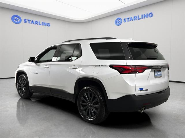 Photo of 2023 Iridescent Pearl Tricoat Chevrolet Traverse