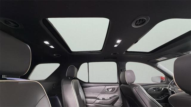 Photo of 2022 Cherry Red Tintcoat Chevrolet Traverse