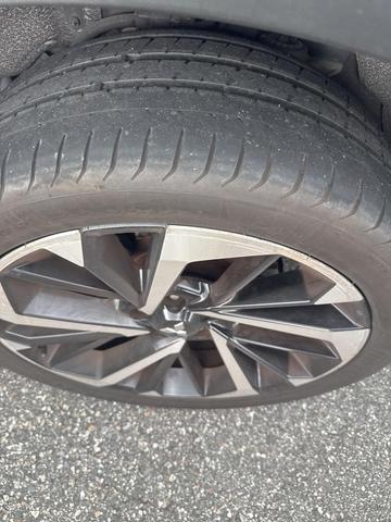 Photo of 2023 Alloy Silver Metallic Mitsubishi Outlander