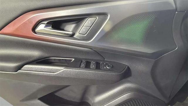 Photo of 2024 Black Chevrolet Equinox EV