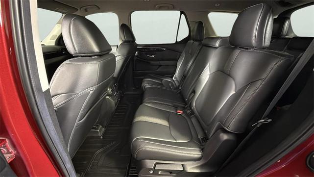 Photo of 2025 Radiant Red Metallic II Honda Pilot