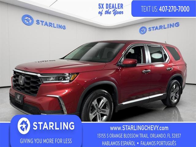 Photo of 2025 Radiant Red Metallic II Honda Pilot