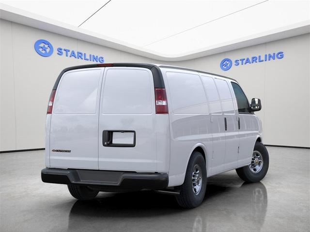 Photo of 2025 Summit White Chevrolet Express 2500