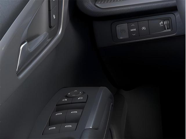 Photo of 2026 Summit White Chevrolet Traverse