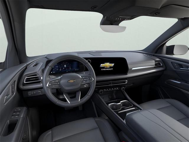 Photo of 2026 Polar White Tricoat Chevrolet Traverse