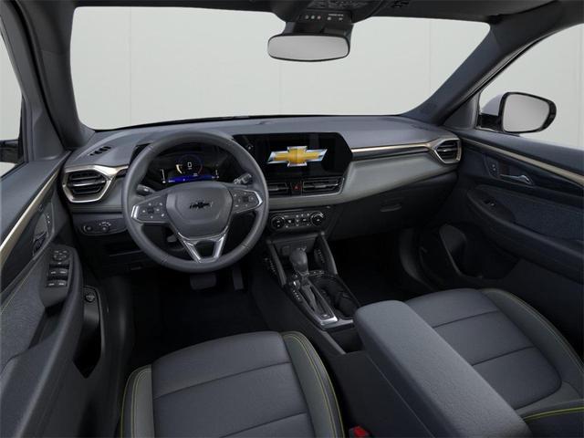 Photo of 2025 Iridescent Pearl Tricoat Chevrolet Trailblazer