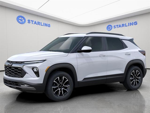 Photo of 2025 Iridescent Pearl Tricoat Chevrolet Trailblazer
