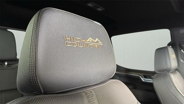 Photo of 2022 Cherry Red Tintcoat Chevrolet Silverado 1500