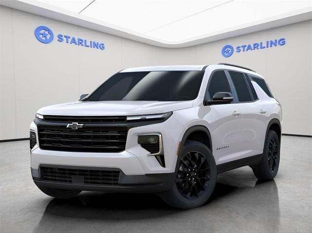 Photo of 2025 Iridescent Pearl Tricoat Chevrolet Traverse