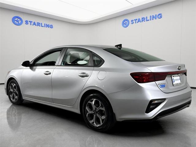 Photo of 2021 Silky Silver Kia Forte