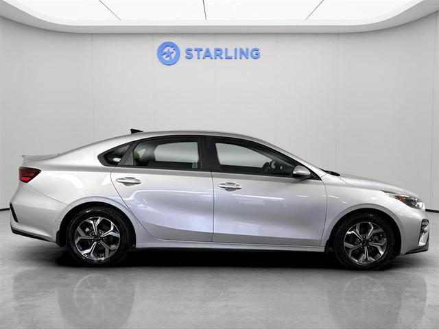 Photo of 2021 Silky Silver Kia Forte
