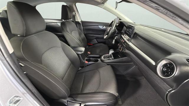 Photo of 2021 Silky Silver Kia Forte