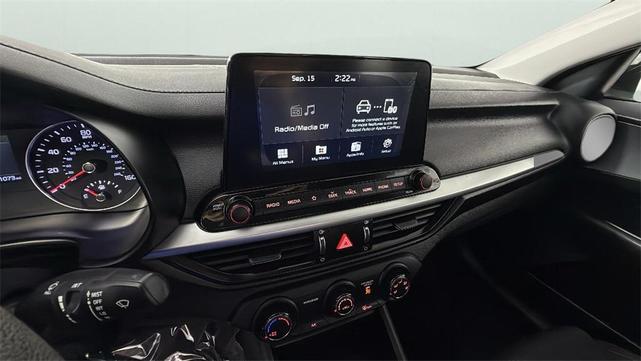 Photo of 2021 Silky Silver Kia Forte