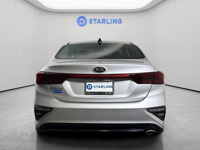 Photo of 2021 Silky Silver Kia Forte