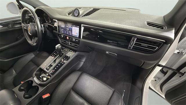 Photo of 2022 Carrara White Metallic Porsche Macan