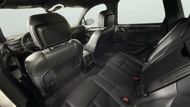 Photo of 2022 Carrara White Metallic Porsche Macan