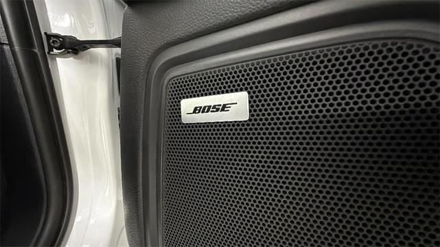 Photo of 2022 Carrara White Metallic Porsche Macan