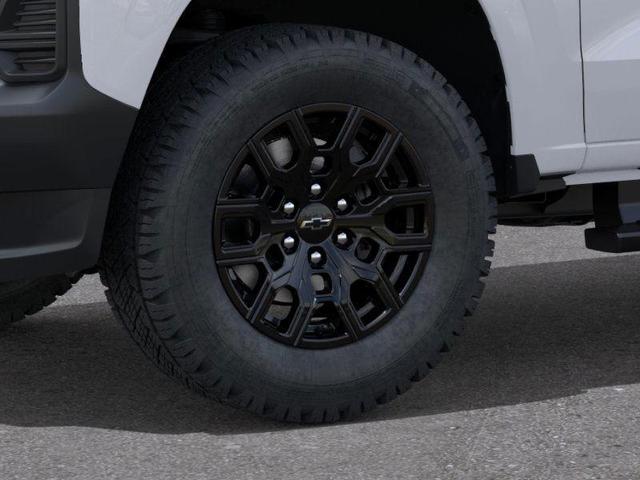 Photo of 2026 Summit White Chevrolet Colorado