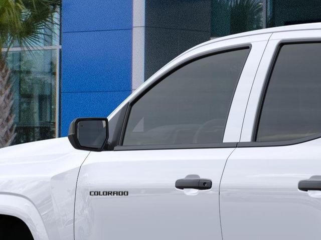 Photo of 2026 Summit White Chevrolet Colorado