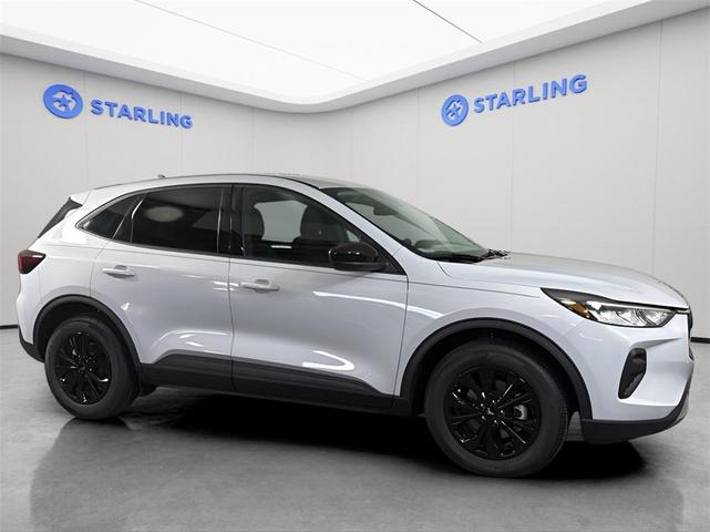 Photo of 2025 Silver Metallic Ford Escape